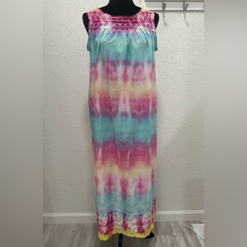 Tie-Dye Sleeveless Nightgown